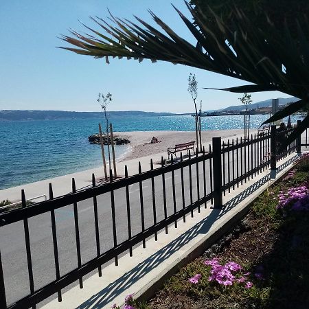 Apartman Figaro Pogled Od Milijun Dolara, 2 Tusa, 2 Wc Каштела Екстер'єр фото