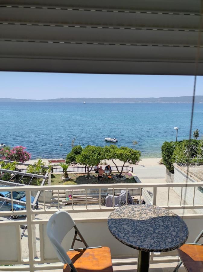 Apartman Figaro Pogled Od Milijun Dolara, 2 Tusa, 2 Wc Каштела Екстер'єр фото
