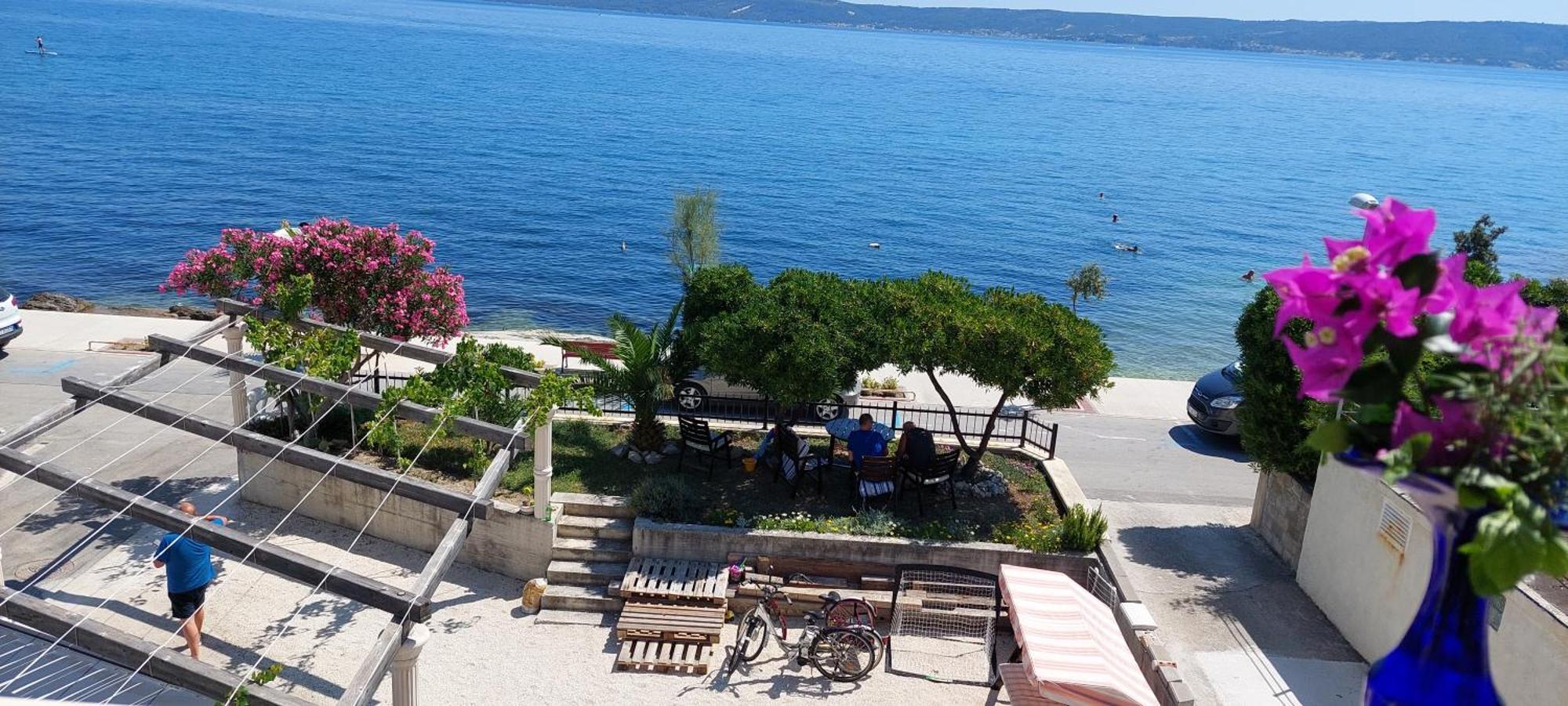 Apartman Figaro Pogled Od Milijun Dolara, 2 Tusa, 2 Wc Каштела Екстер'єр фото