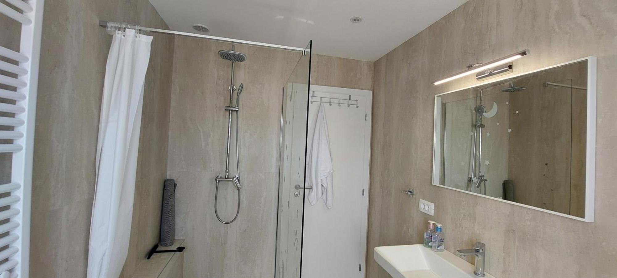 Apartman Figaro Pogled Od Milijun Dolara, 2 Tusa, 2 Wc Каштела Екстер'єр фото