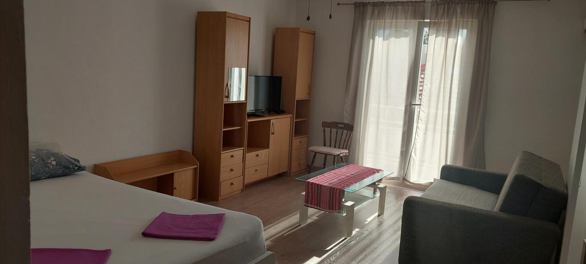 Apartman Figaro Pogled Od Milijun Dolara, 2 Tusa, 2 Wc Каштела Екстер'єр фото